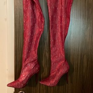 Lace boots, never worn